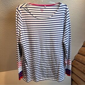 BODEN Round Neck Long Sleeve Tee w/Decorative strips on Sleeves. Body Navy &